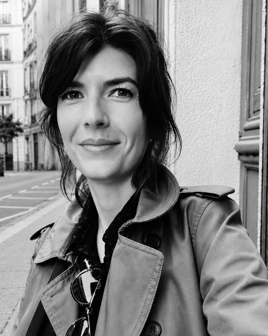 Valentine DL, praticienne en hypnose spirituelle et Future Life Progression à Paris